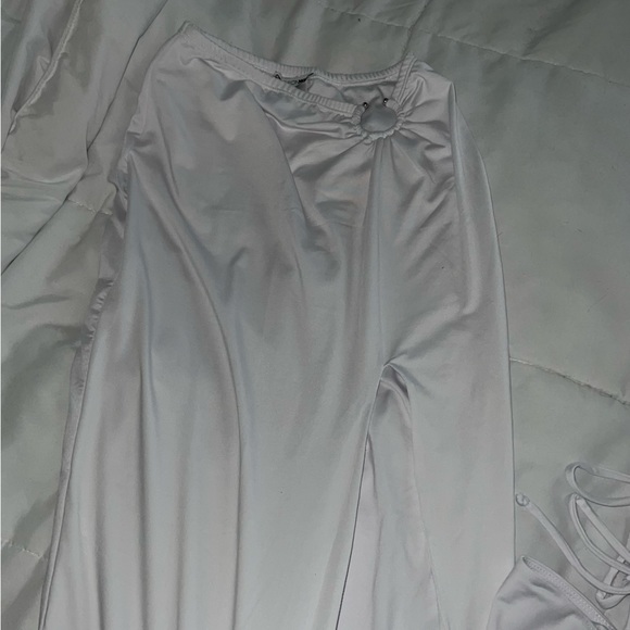 Matching skirt set - Picture 3 of 6